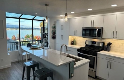 Retsil Condo | Port Orchard Executive Suite