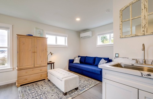 Retsil Apartment | Port Orchard Guest House - Walk to Bay Street!