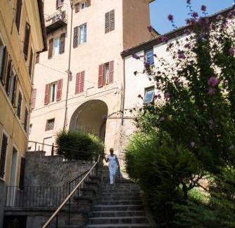 Jesi House | Porta Mazzini Affittacamere