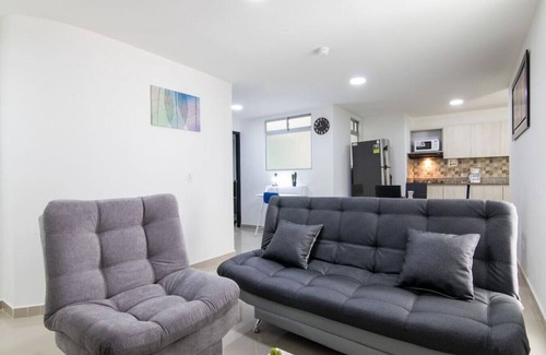 Sabaneta Apartment | Portal Parque 801 · Cozy Apt Parque Sabaneta 2BD, Rooftop Jacuzzi