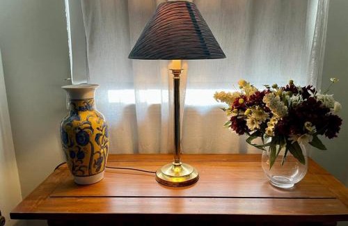 Albury House | Porters Cottage Oasis