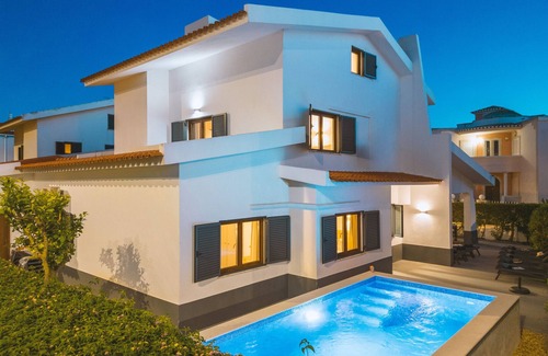 Portimao Villa | Portimão: villa with heatable pool & BBQ