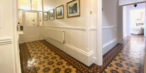 Blandford Saint Mary House | Portman Lodge