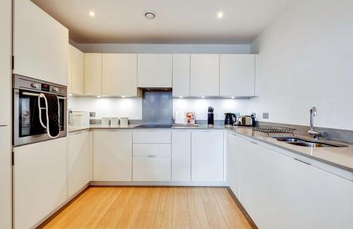 Addiscombe Apartment | Posh 2 bedroom apartment with a Gym