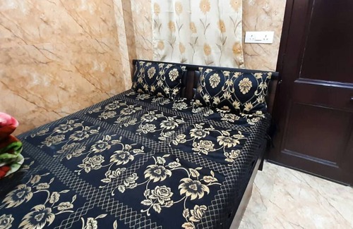 Barakhamba House | Posh S Delhi Foreigners Area, Lajpat Nagar