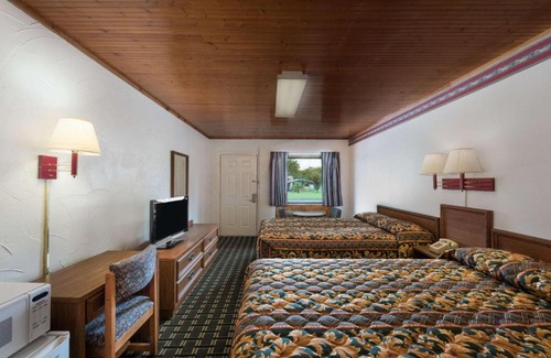 Early Hotel | Post Oak Inn