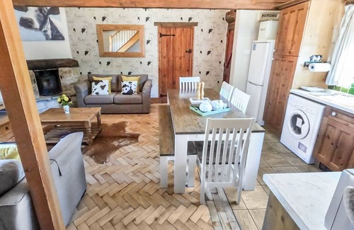 Bradford-on-Avon Other | Potato Shed | Double Room | Dog Friendly |