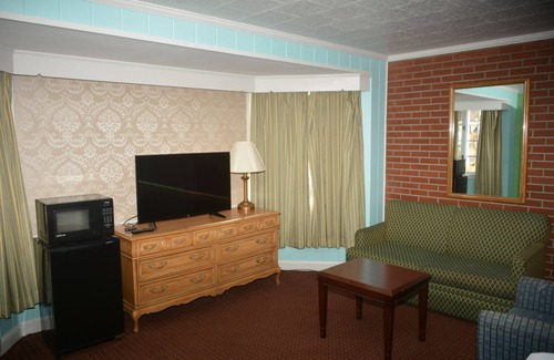 Hancock Hotel | Potomac River Motel