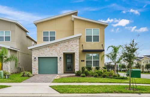 Four Corners House | Potter's Retreat Summ