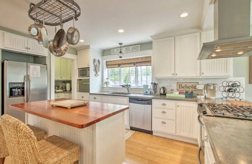 Narragansett House | Pottery Barn Beach House - Featured in “So-RI” magazine! Video Tour Available