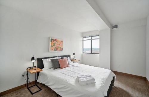 Downtown Harrisburg Apartment | Pp 1306 Modern Corporate 1br, Pool, Gym