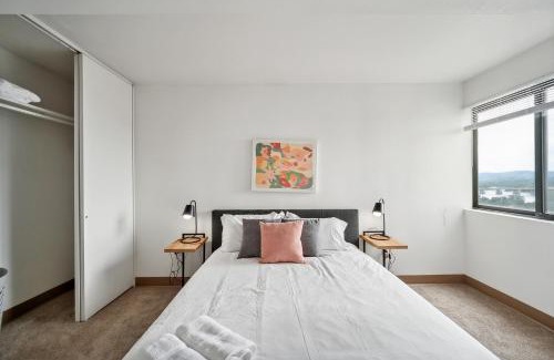 Downtown Harrisburg Apartment | Pp 1306 Modern Corporate 1br, Pool, Gym