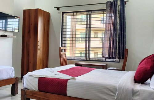 Kumbalgodu Hotel | PPH Living Jai Maruthi Boarding&Lodging