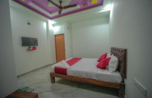 Kumbalgodu Hotel | PPH Living Jai Maruthi Boarding & Lodging