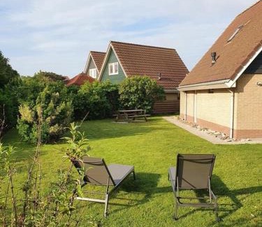 Julianadorp House | Prachtig vakantiehuis met afgesloten tuin - 950M van strand Julianadorp