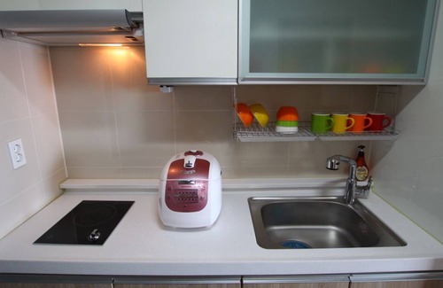 Yeongdeok Hotel | Prada Hotel & Pension