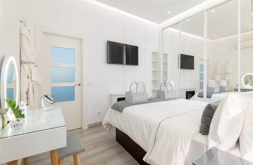 Huertas Apartment | Precioso Apartamento cerca de la Puerta Del Sol