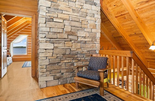 Traverse City House | Premier! Beautiful Luxury Log Home Rental.