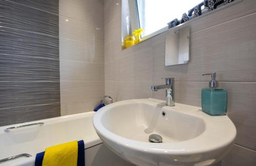 Bellshill Apartment | PREMIER - Garfield Apartment