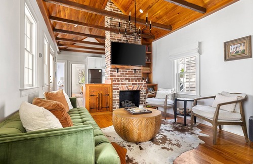 Harleston Village House | Premier Home Near Colonial Lake + Cannon Park