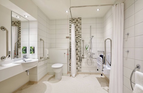Kingsteignton Hotel | Premier Inn Newton Abbot