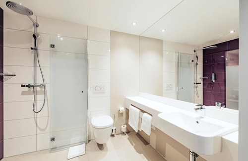 Rosenheim Hotel | Premier Inn Rosenheim City Lokhöfe