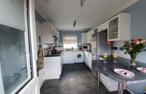 Holytown Apartment | PREMIER - Kenilworth House