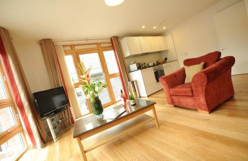 Bristol City Centre Apartment | PREMIER SUITES Bristol Cabot