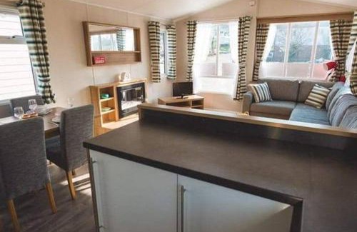 Newquay Ski Chalet | Premium Chalet at Newquay Away Resorts MV7