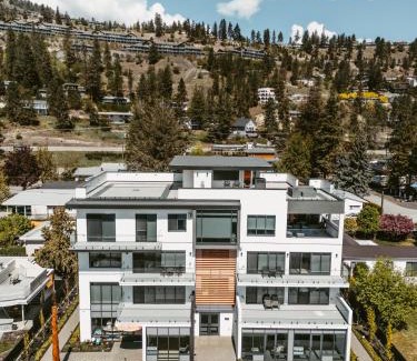 Central Okanagan Apartment | Premium Deluxe PeachView Suites 3BR