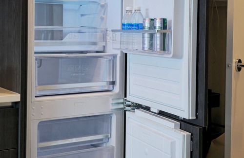 Kelowna Central Business District Apartment | Premium DT Oasis | Lakeview Retreat