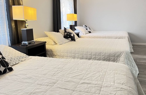North Las Vegas House | PREMIUM FIVE BEDROOM 5 MINUTES TO SPEEDWAY AND EDC