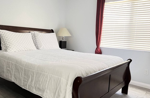 North Las Vegas House | PREMIUM FIVE BEDROOM 5 MINUTES TO SPEEDWAY AND EDC