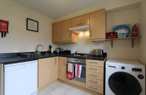 Duloch Apartment | Premium ground floor 2 bedroom apartment - Fast WiFi