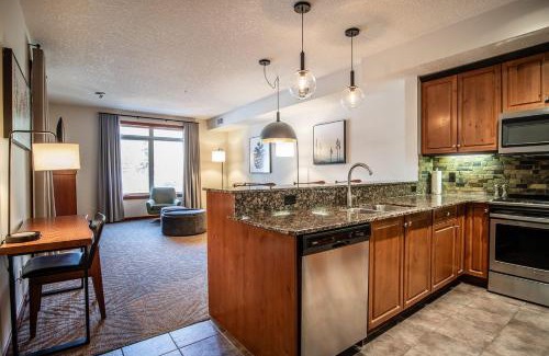 Canmore House | Premium King suite with views and pool