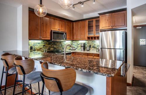 Canmore House | Premium King suite with views and pool