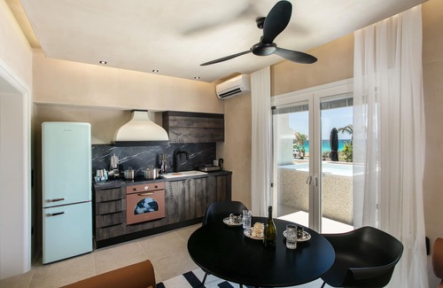 Kastraki Apartment | Premium SeaView 2-Room Residence with HotTub -Eden Beachfront Residences &Suites