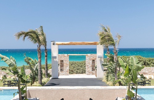 Kastraki Apartment | Premium SeaView 2-Room Residence with HotTub -Eden Beachfront Residences &Suites