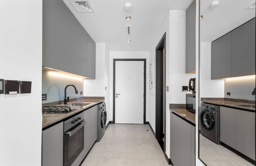Downtown Dubai Apartment | Premium Studio Apartment in Business Bay