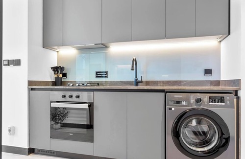 Downtown Dubai Apartment | Premium Studio Apartment in Business Bay
