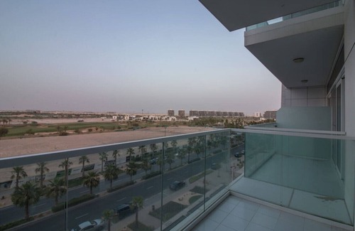 Dubai Apartment | Premium Studio with Beautiful Golf Course View