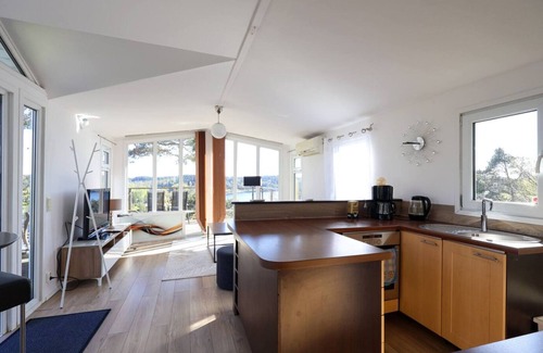 Molnlycke Apartment | Premium Workers Home - 3 beds- WiFi - Free Parking