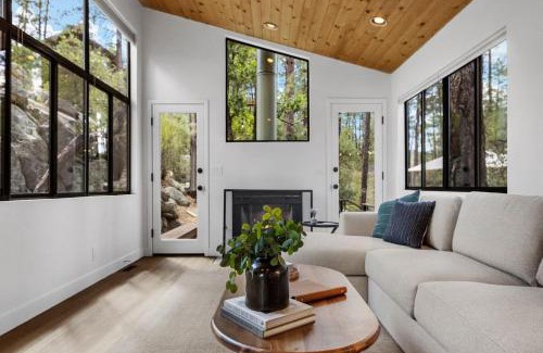 Timber Ridge House | Prescott Treehouse Luxe 4BR 3B Home Sleeps 10