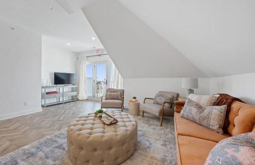 Sandusky Apartment | Presidential Suite Sandusky Waterfront Area