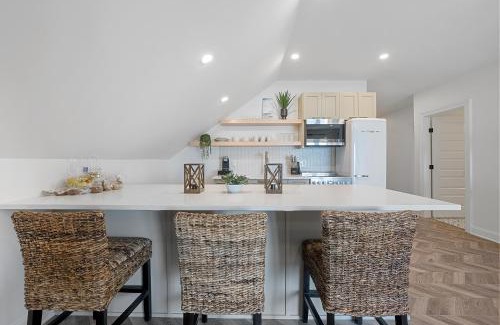 Sandusky Apartment | Presidential Suite Sandusky Waterfront Area