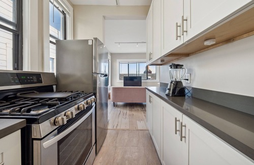Pacific Heights Apartment | Presidio Hts 1 BR w/Office by Anyplace - 11612