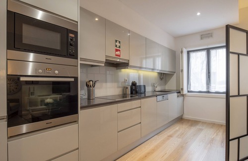 Santa Catarina Apartment | Prestige Palace Apartment (C37)