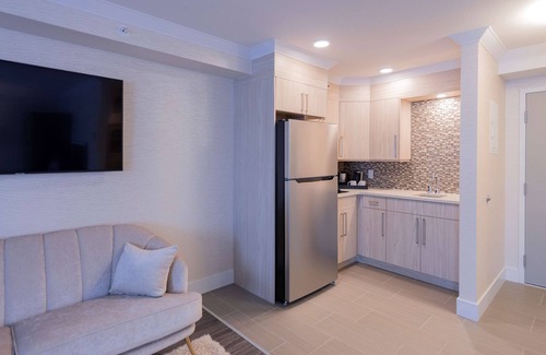 Prince George Hotel | Prestige Treasure Cove Resort, WorldHotels Elite