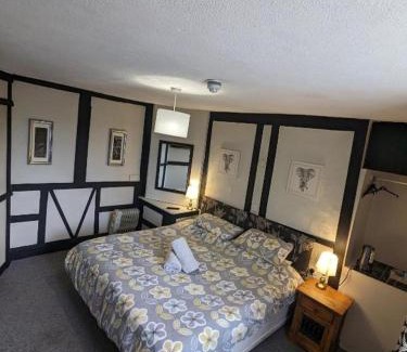 Shepton Mallet Hotel | Prestleigh Inn