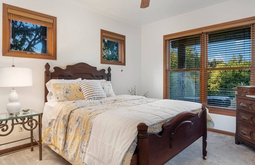 Fall City House | Preston Estate | Mountain-view house in Preston with heated pool & fireplaces